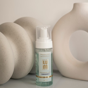 Hyaluronic acid face wash foam for dry skin LUM Washing Foam for dry skin