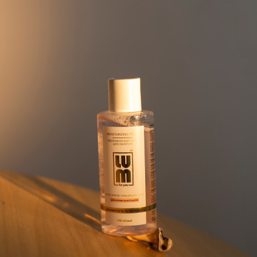 LUM Moisturizing Tonic for normal skin